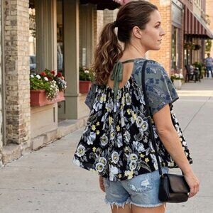 FREE PEOPLE top boho tie black floral - S